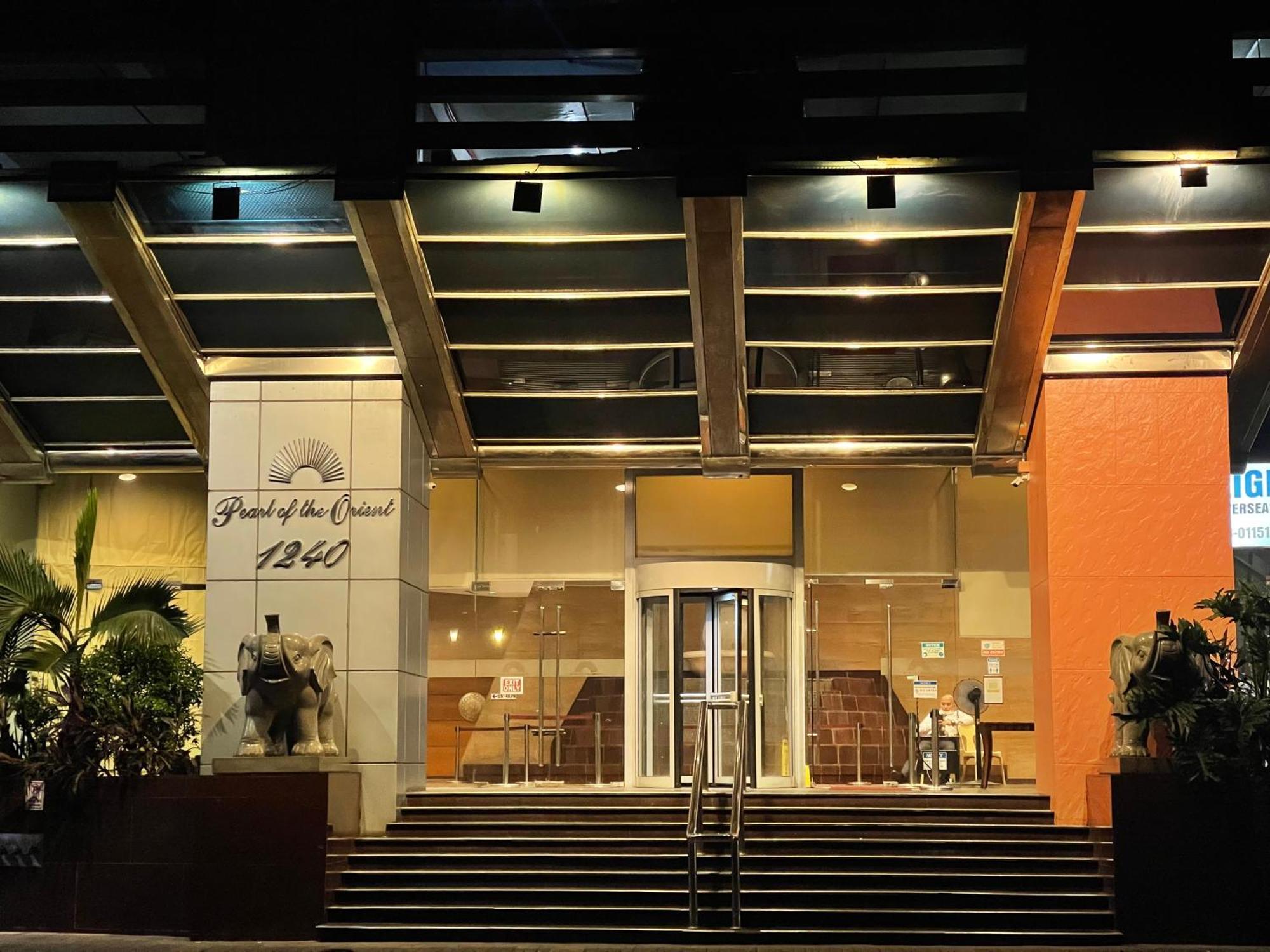 Ferienwohnung 1Br At Pearl Of The Orient Tower In Front Of Us Embassy Manila Exterior foto